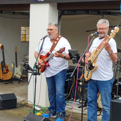 20220430_171501-Band-beginnt.jpg