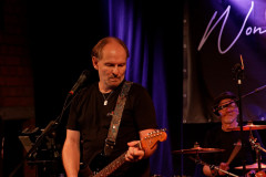 2025-12-19-WonderBros-16