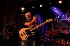 2025-12-19-WonderBros-40